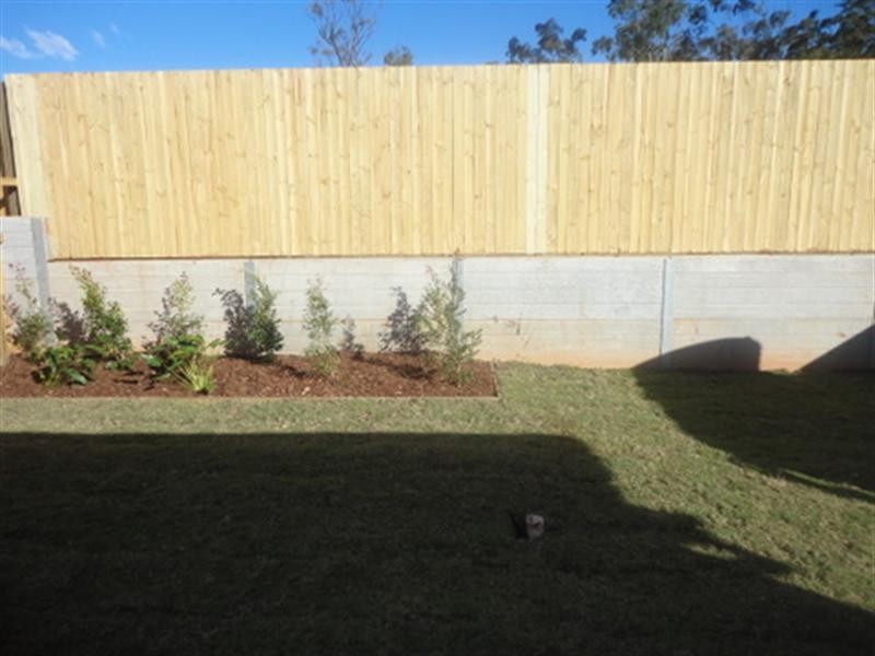 On Arnaldo, Augustine Heights QLD 4300