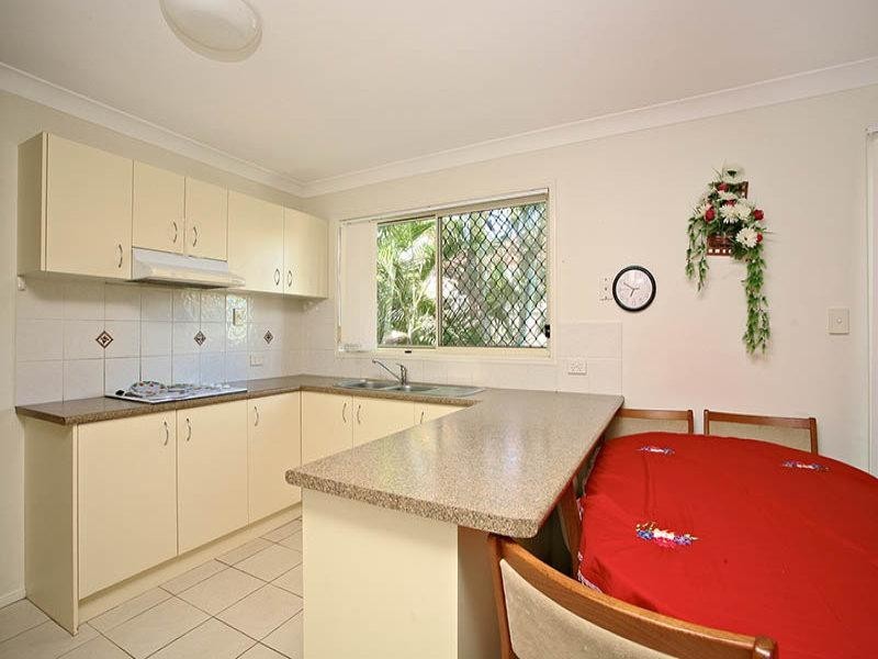 On Goss Drive, Collingwood Park QLD 4301