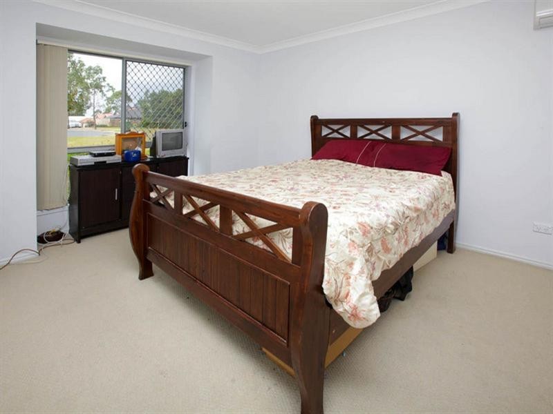 17 Lavender Street, Springfield Lakes QLD 4300