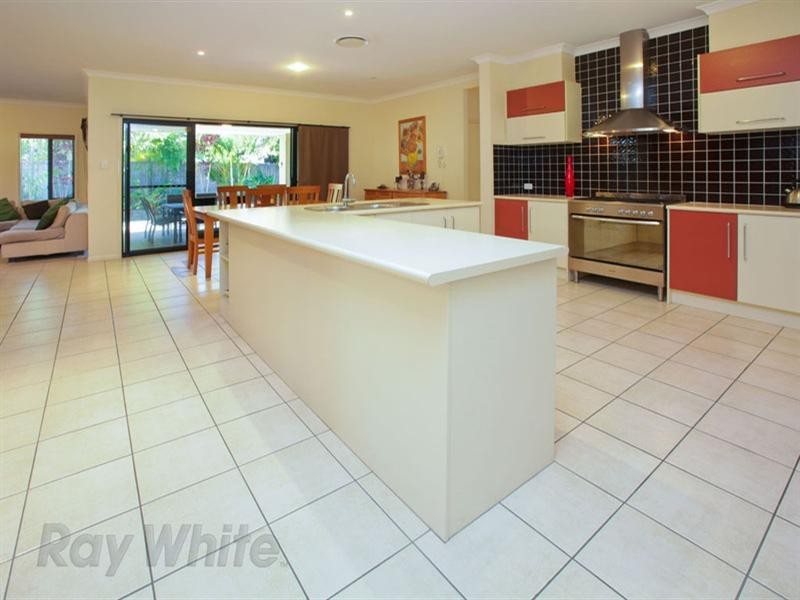 133 Lakeside Avenue, Springfield Lakes QLD 4300