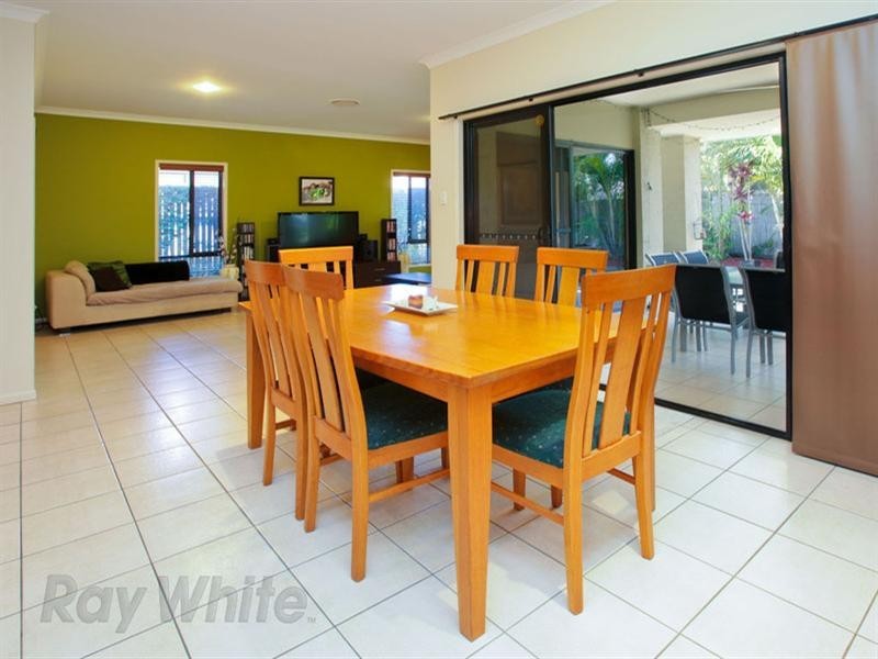 133 Lakeside Avenue, Springfield Lakes QLD 4300