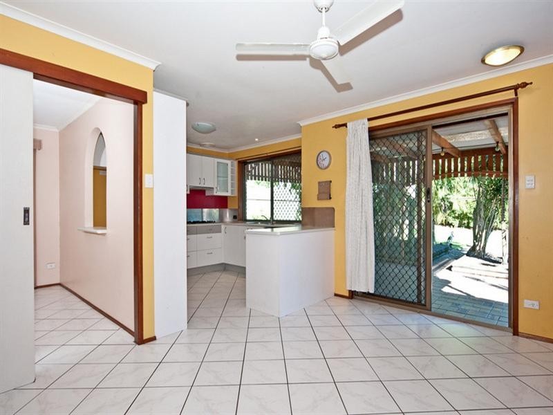 6 Ron Street, Camira QLD 4300