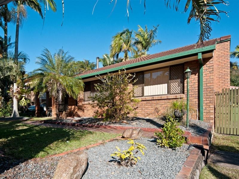 6 Ron Street, Camira QLD 4300