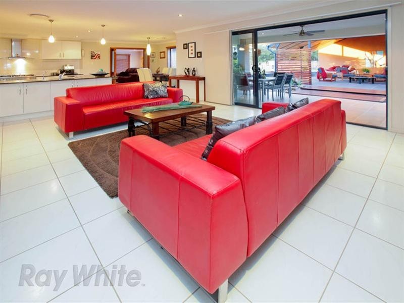 44 Hallow Crescent, Augustine Heights QLD 4300