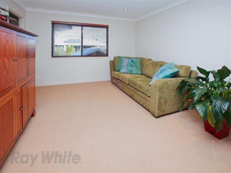 44 Hallow Crescent, Augustine Heights QLD 4300