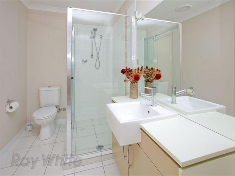 44 Hallow Crescent, Augustine Heights QLD 4300