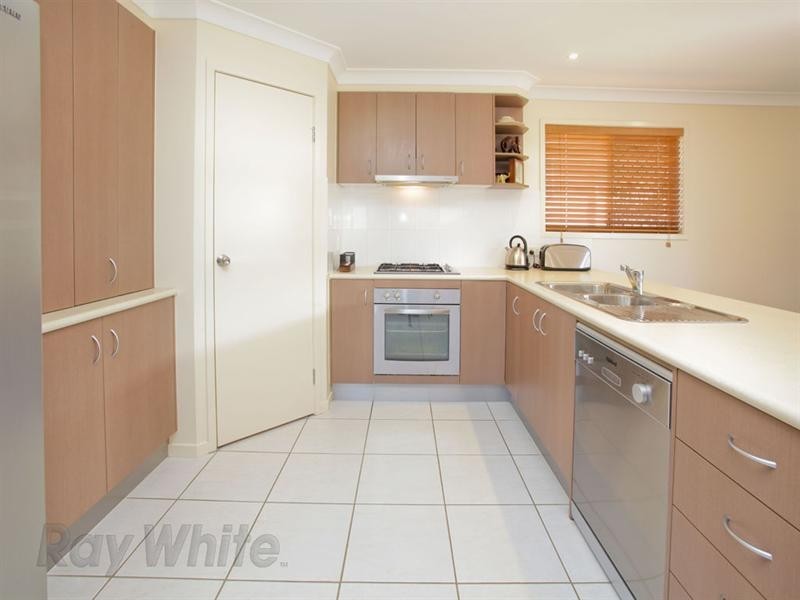 7 Driftwood Place, Springfield Lakes QLD 4300