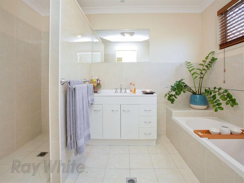 7 Driftwood Place, Springfield Lakes QLD 4300