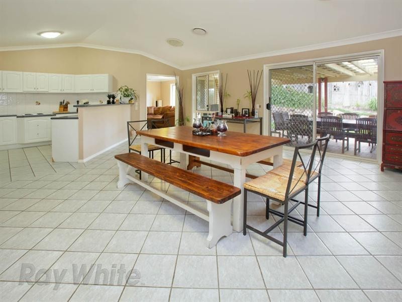 18 Glenhurst Court, Springfield QLD 4300