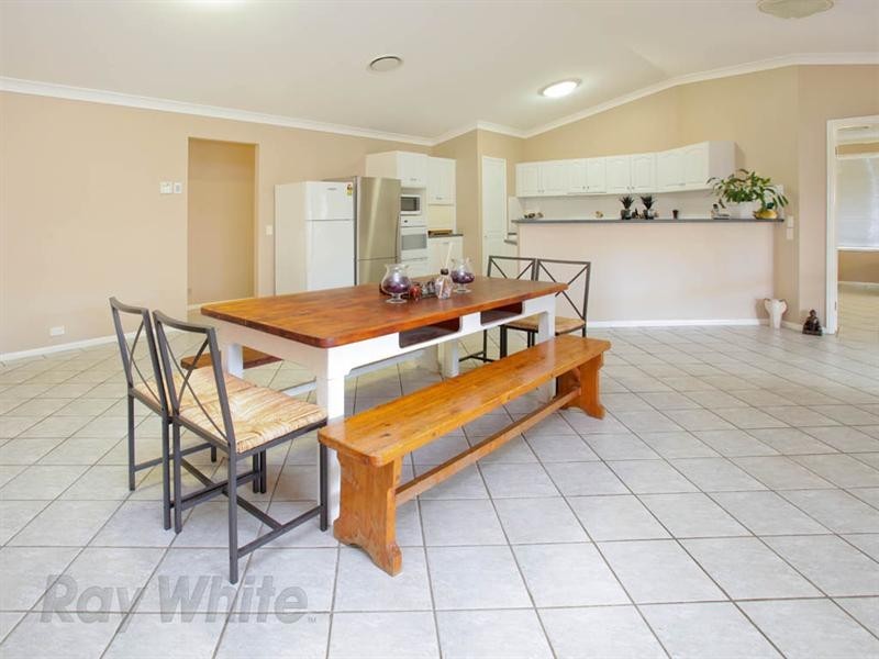 18 Glenhurst Court, Springfield QLD 4300