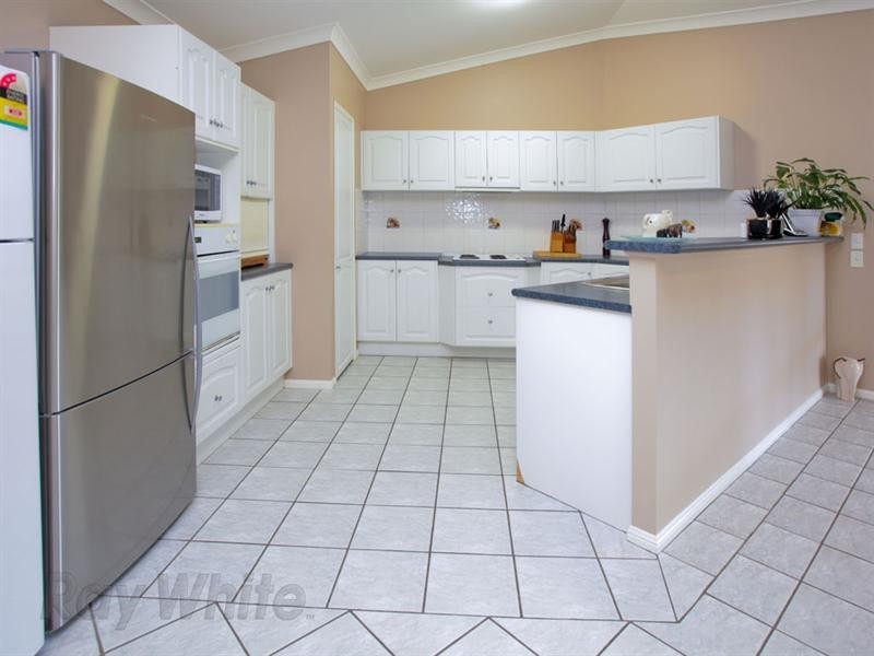 18 Glenhurst Court, Springfield QLD 4300