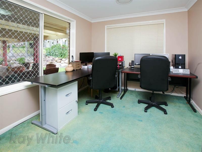 18 Glenhurst Court, Springfield QLD 4300