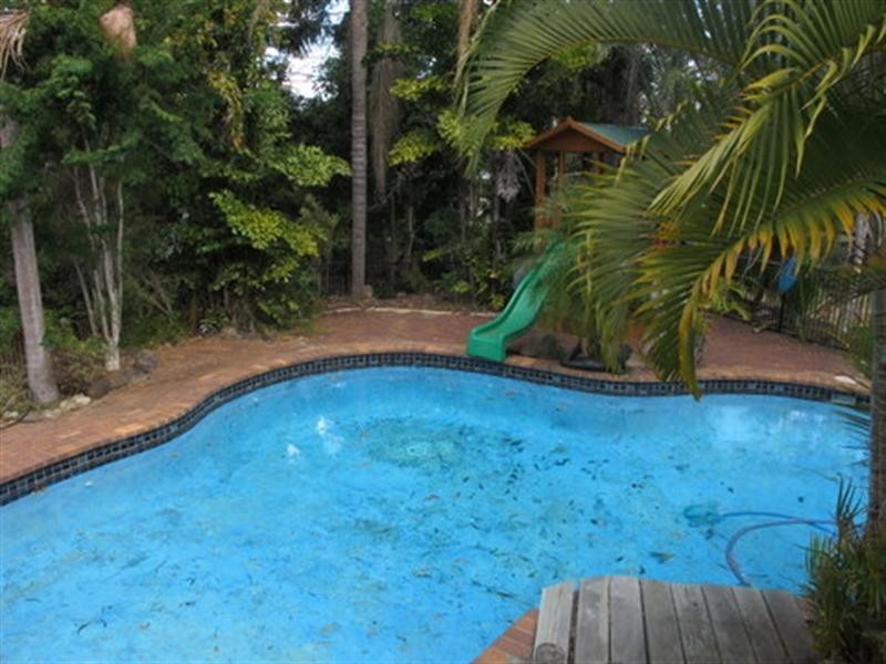 On Cochrane Street, Camira QLD 4300