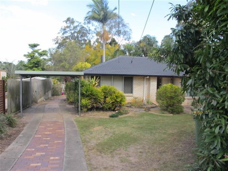 On Cochrane Street, Camira QLD 4300