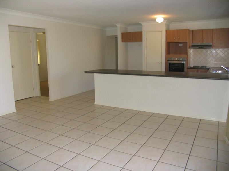 18 Forest View, Springfield QLD 4300