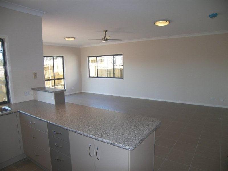 7 Fennel Way, Springfield Lakes QLD 4300
