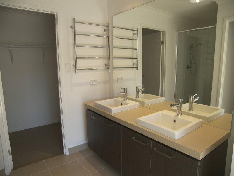 45 Caraway Street, Springfield Lakes QLD 4300