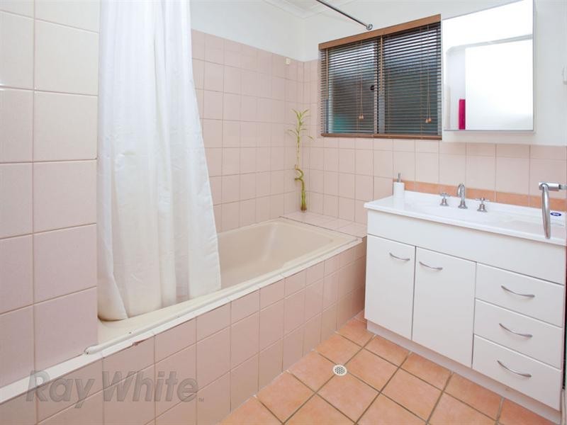 94 Cochrane Street, Camira QLD 4300
