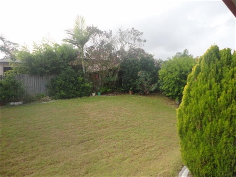 On Crystal Court, Camira QLD 4300