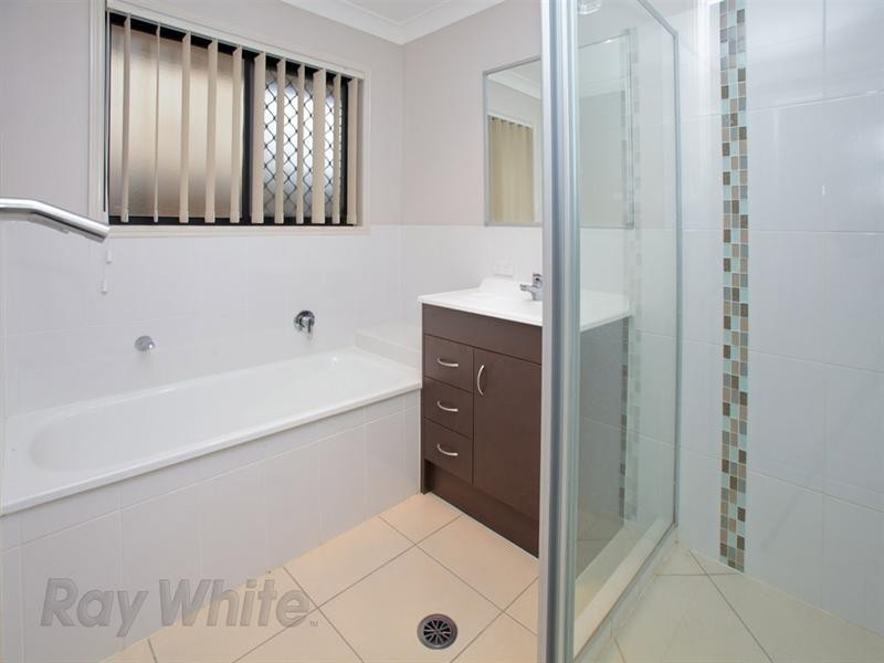 22 Carnarvon Avenue, Springfield Lakes QLD 4300