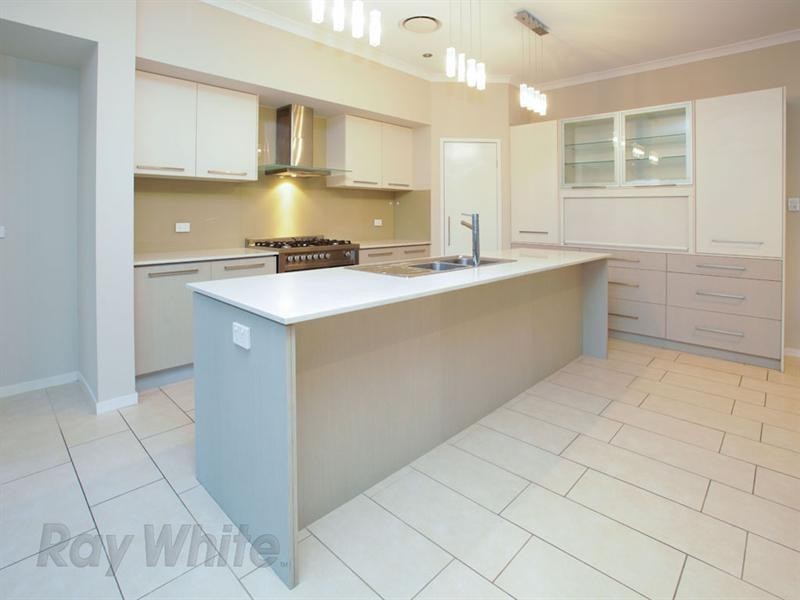 1 Riverine Drive, Springfield Lakes QLD 4300