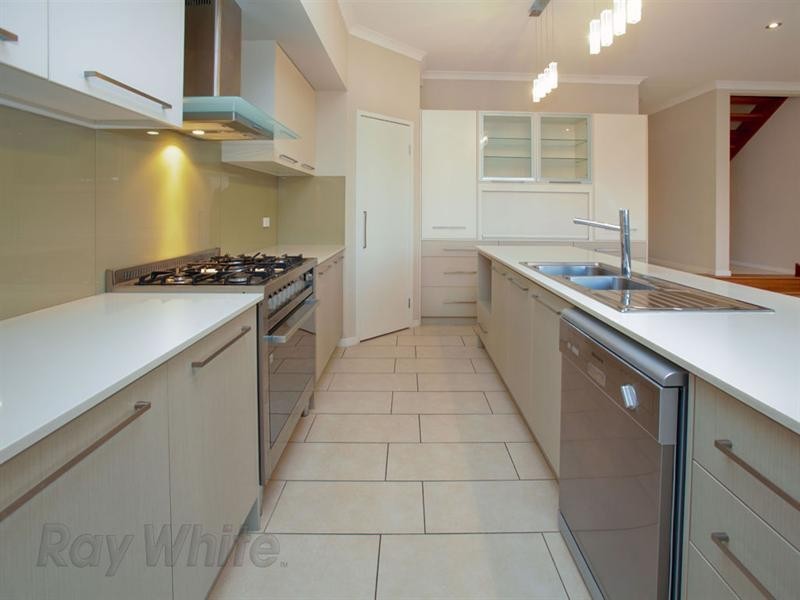 1 Riverine Drive, Springfield Lakes QLD 4300