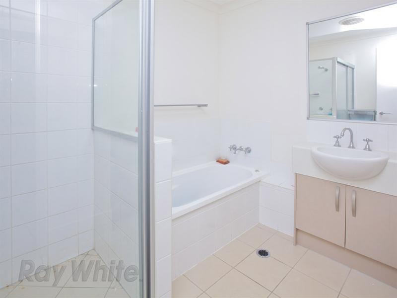 5/26a Commercial Drive, Springfield QLD 4300