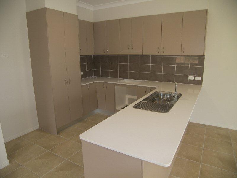 1 Basil Street, Springfield Lakes QLD 4300