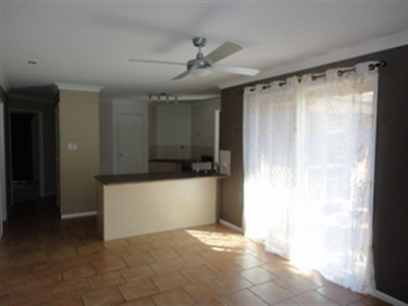 On Maple Avenue, Camira QLD 4300