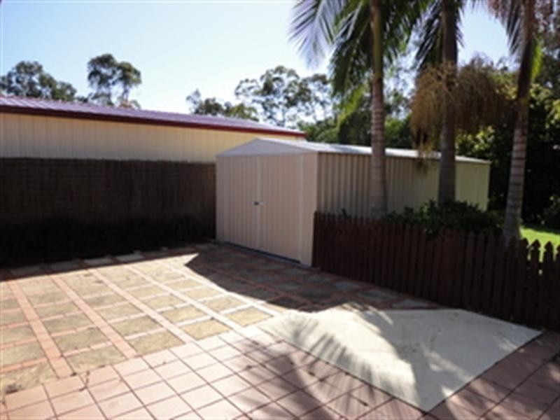 On Maple Avenue, Camira QLD 4300