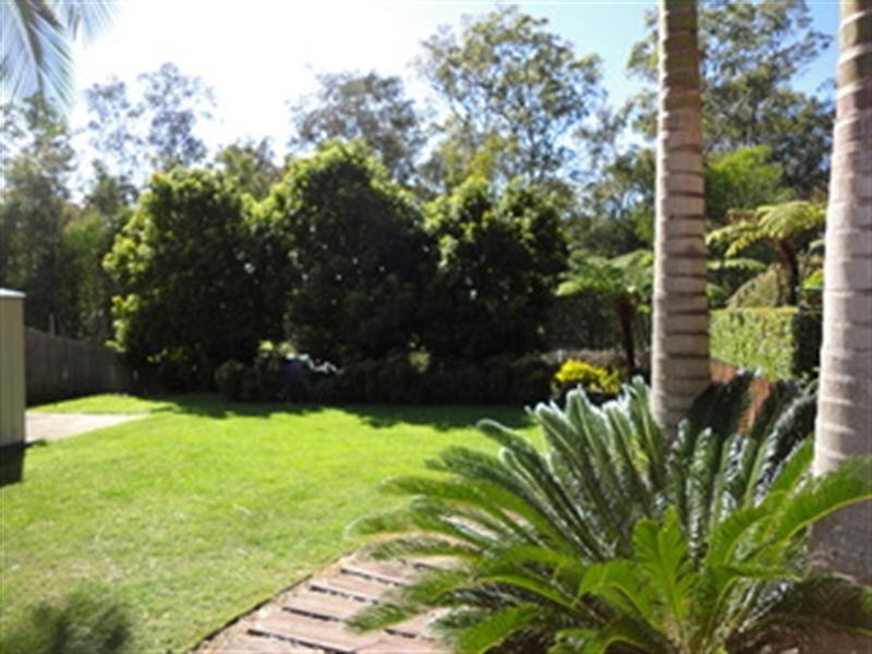 On Maple Avenue, Camira QLD 4300