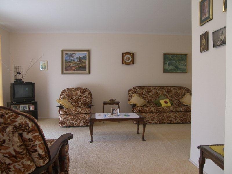 5 Carnation Close, Springfield QLD 4300