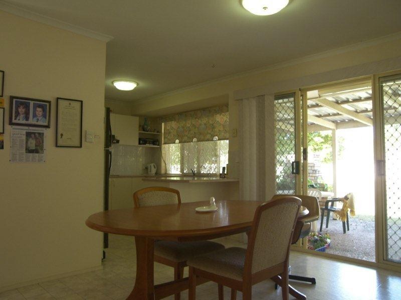 5 Carnation Close, Springfield QLD 4300