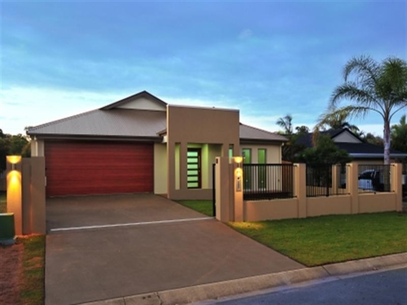 On Karnak Court, Camira QLD 4300
