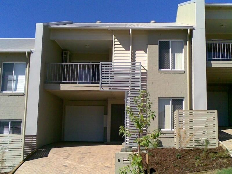 9 Clearpoint Way, Springfield Lakes QLD 4300