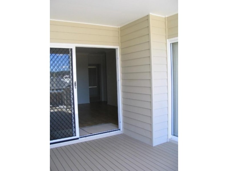 9 Clearpoint Way, Springfield Lakes QLD 4300