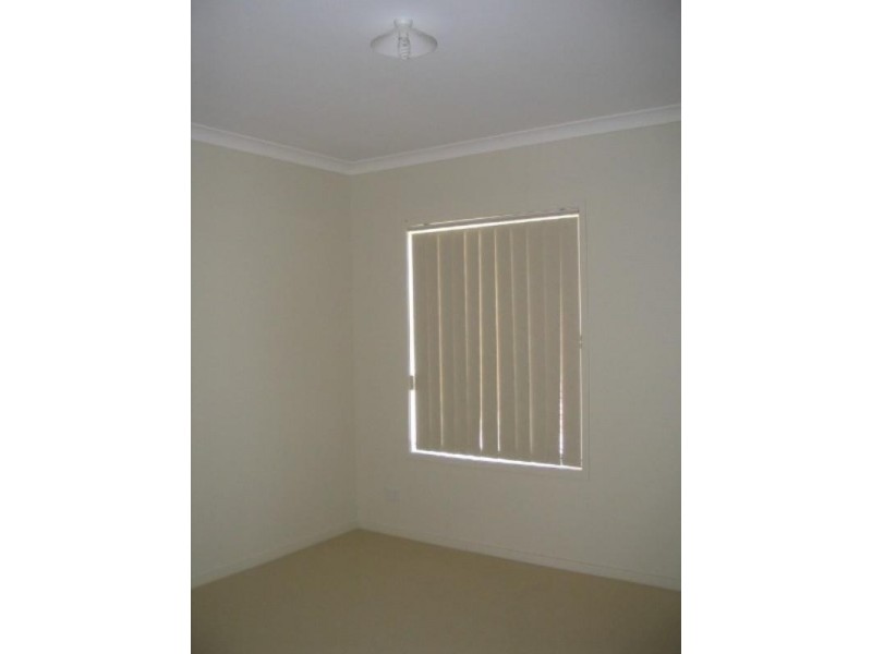 9 Clearpoint Way, Springfield Lakes QLD 4300