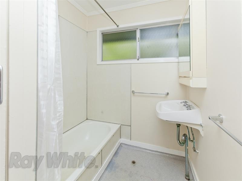 9 Arnhem Street, Gailes QLD 4300