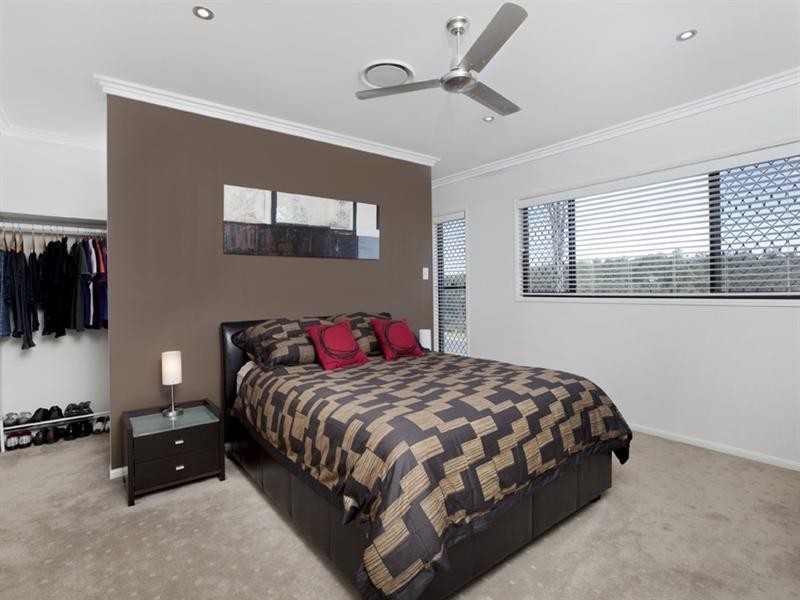 9 Cascades Street, Springfield Lakes QLD 4300