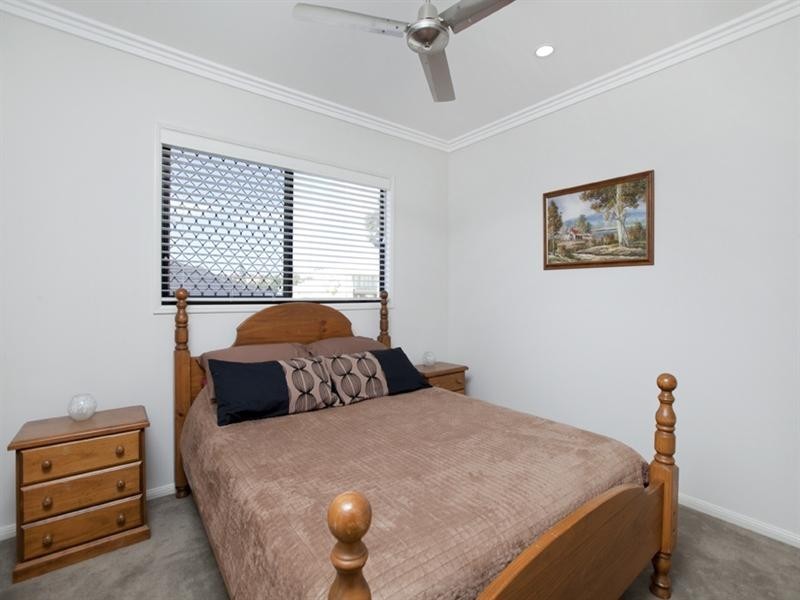 9 Cascades Street, Springfield Lakes QLD 4300