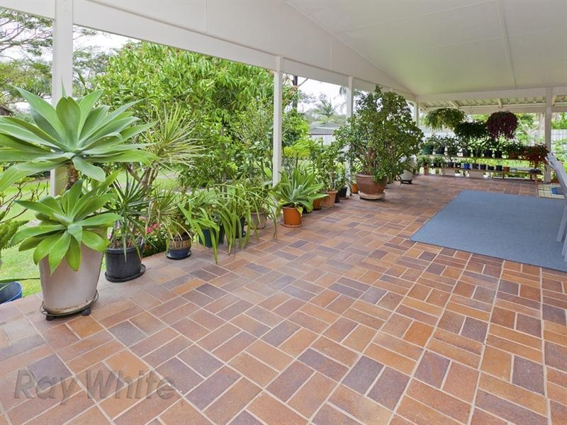 8 Lambrook Court, Camira QLD 4300