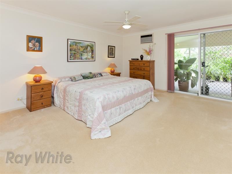8 Lambrook Court, Camira QLD 4300