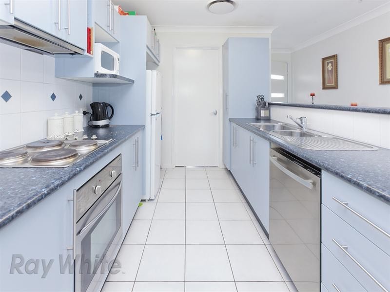 38 Creekside Drive, Springfield Lakes QLD 4300