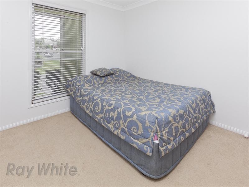 38 Creekside Drive, Springfield Lakes QLD 4300