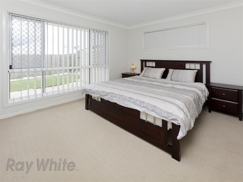 16 Barrington Street, Springfield Lakes QLD 4300