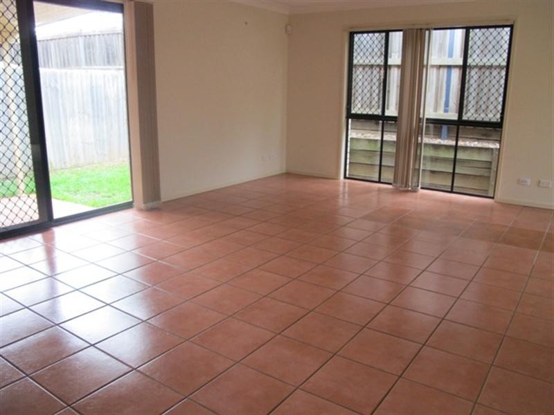 22 Marigold Close, Springfield Lakes QLD 4300