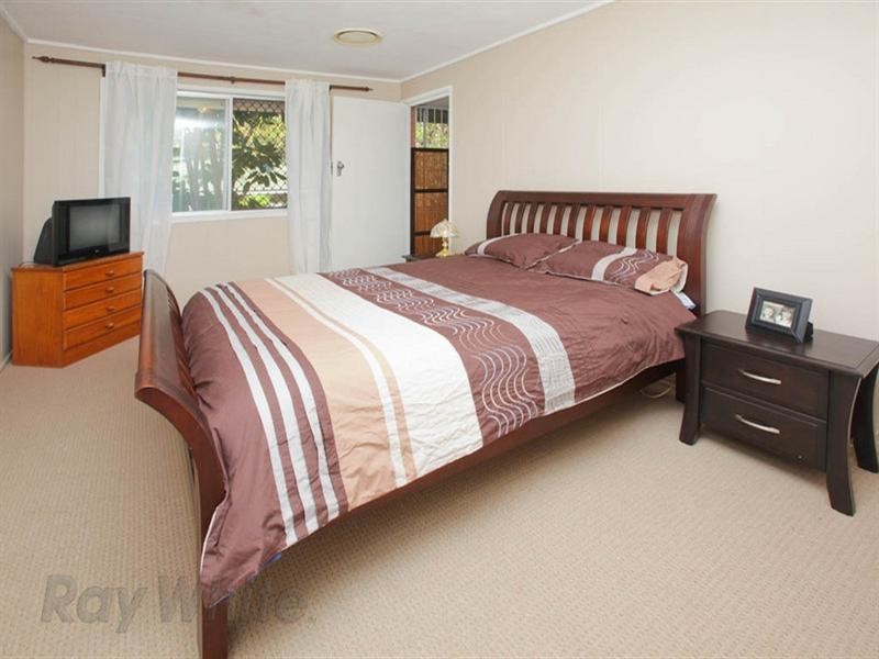 On Monoceros Street, Inala QLD 4077
