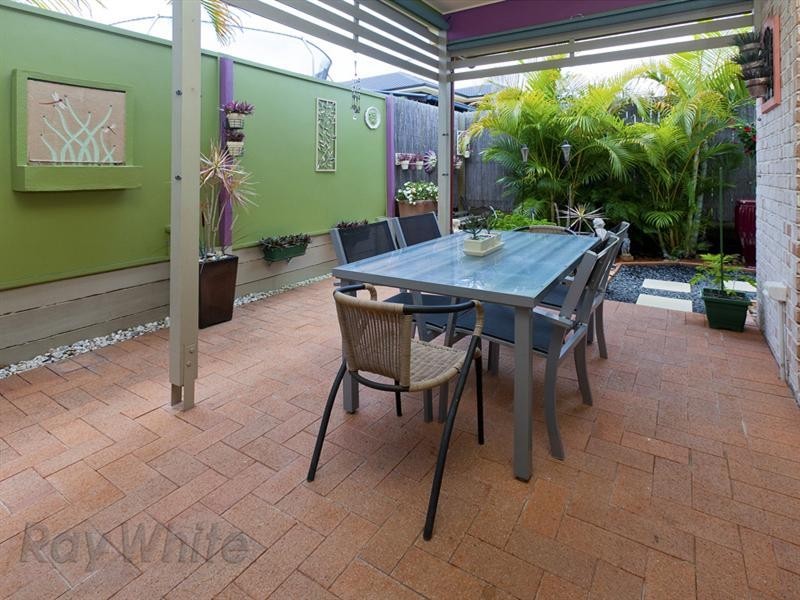 11 Flora Link, Springfield Lakes QLD 4300