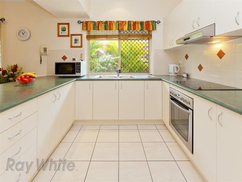 11 Flora Link, Springfield Lakes QLD 4300