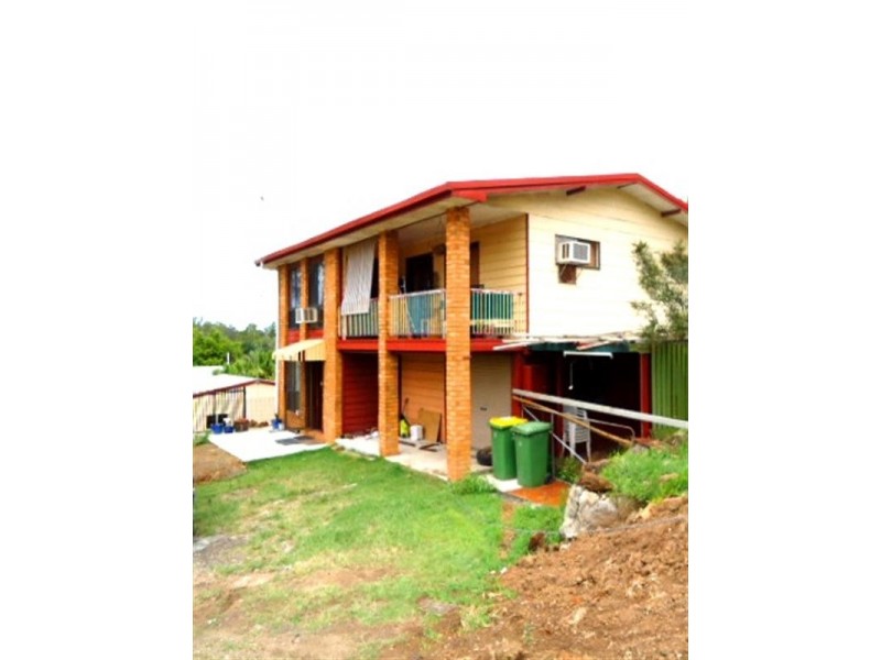 On Braeridge Drive, Bundamba QLD 4304